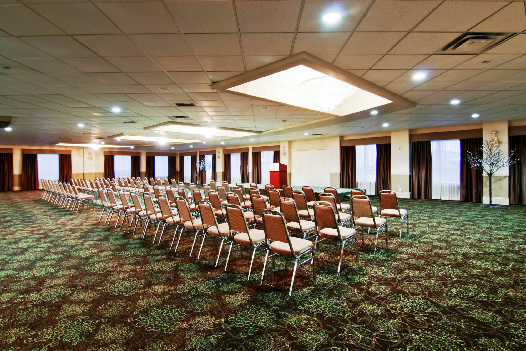 Clarion Hotel & Conference Centre Sherwood Park Bagian luar foto